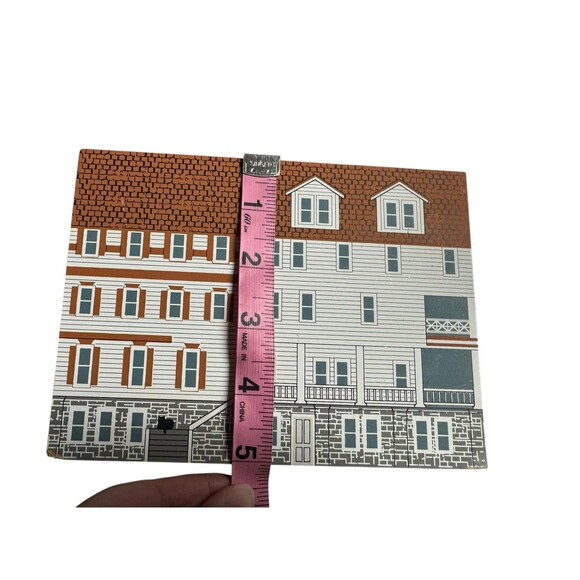 The Cat’s Meow 1996 Shelf Sitter Sea Side Inn Bethany Beach Delaware - Picture 4 of 5